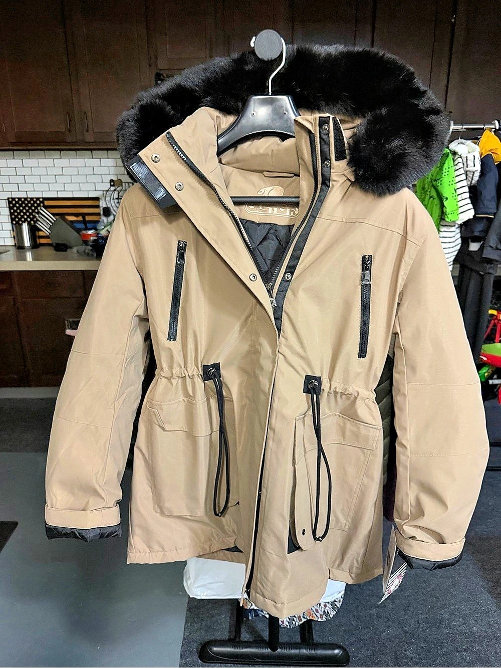 Hooded Puffer Jacket in Beige & Black XL